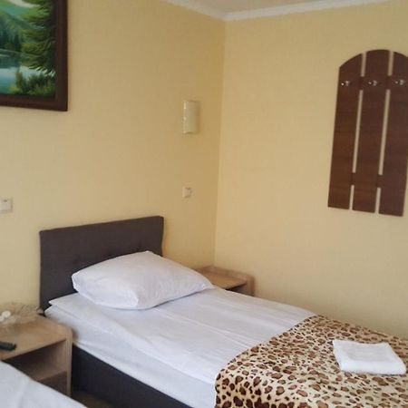 Zatishok Guest House Rachiw Exterior foto
